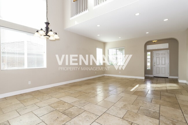 Building Photo - 4202 Mockingbird Ct