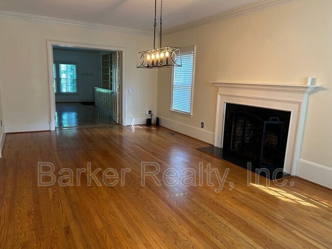 Building Photo - 636 Palmer Dr