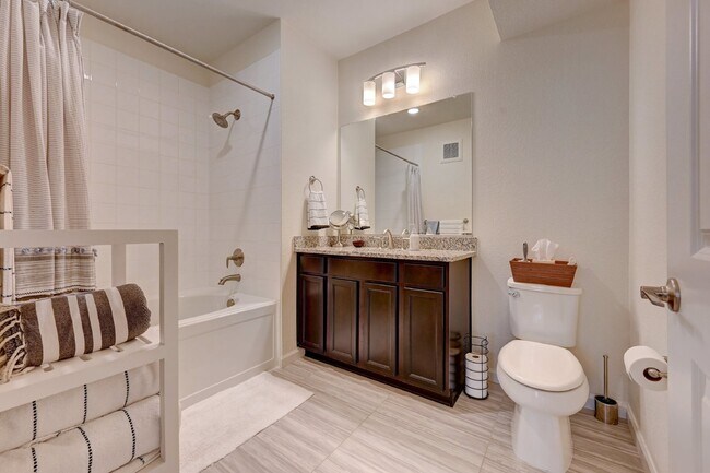 Building Photo - $2,044.95 - 2 Bed, 2 Bath Ground Floor Condo with AC, and In Unit Laundry!