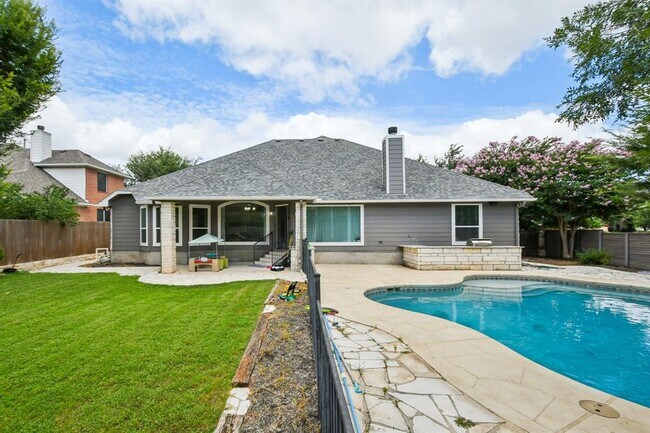 Building Photo - 16601 Malaga Hills Dr