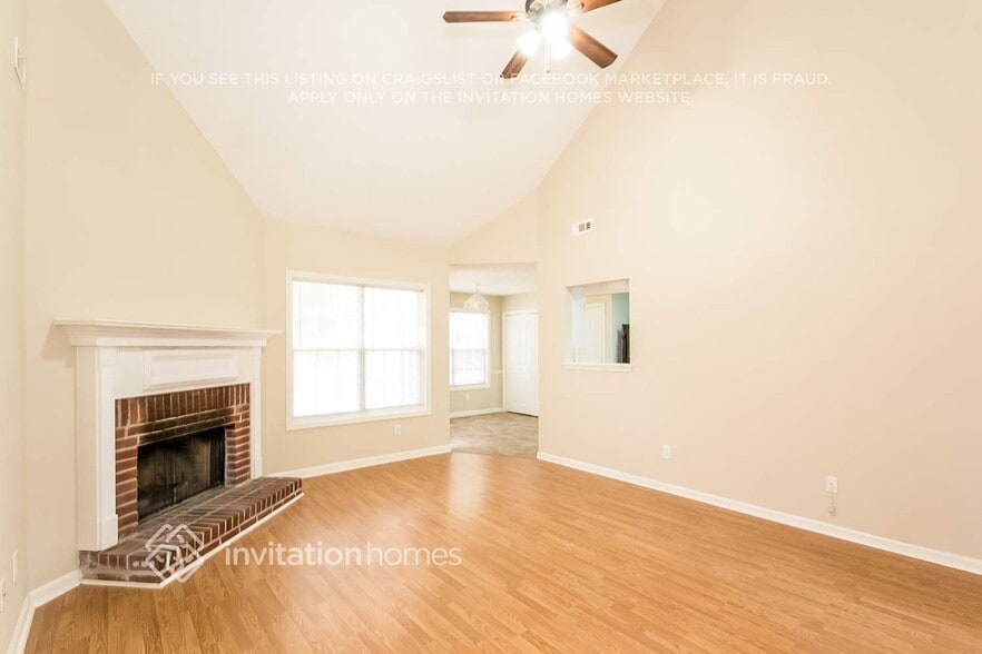 Building Photo - 180 Eastfield Ct