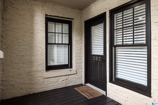 Building Photo - 1305 31st St S