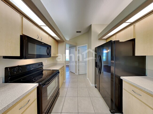 Building Photo - 8452 Fenholloway Ct