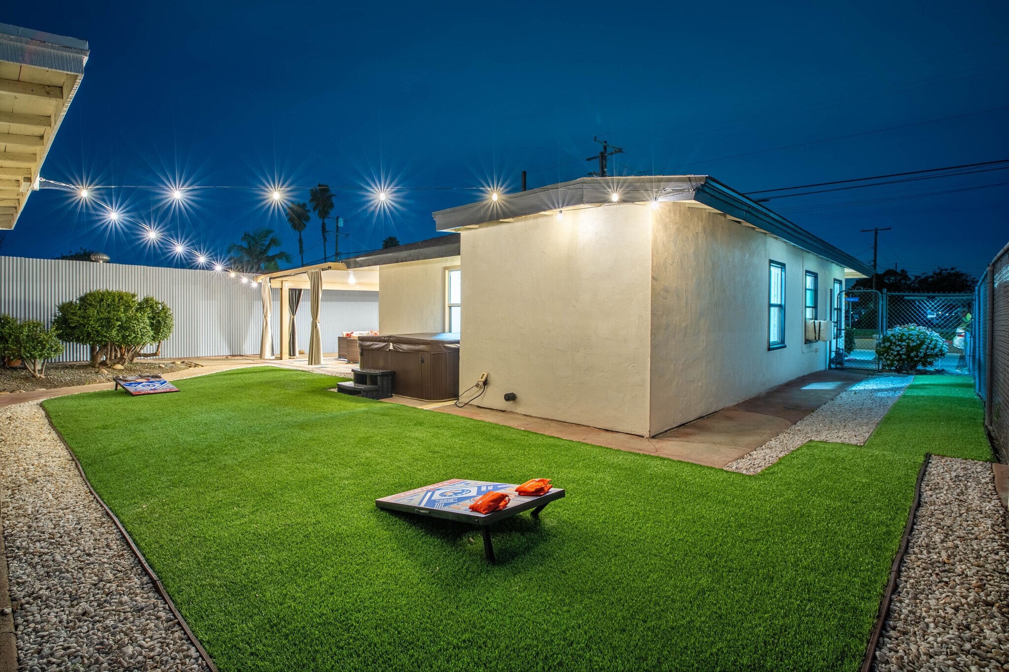 Building Photo - 6203 Thorn St