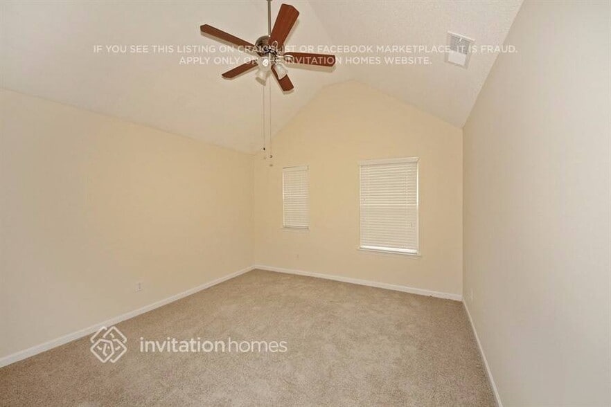 Building Photo - 104 Hidden Creek Dr