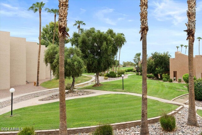 Building Photo - 7401 N Scottsdale Rd