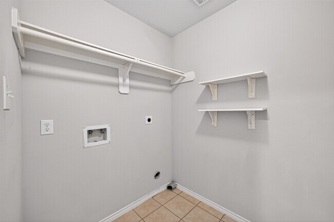 Building Photo - 6114 Barkermist Ln