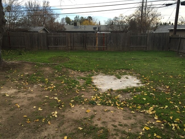 Building Photo - Cozy South Sacramento Home