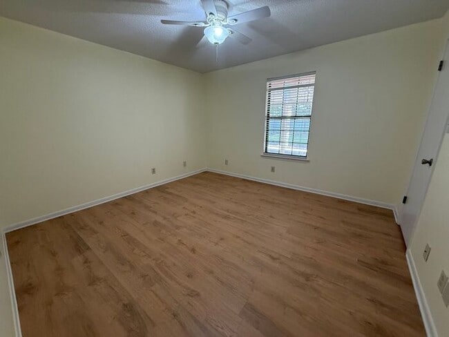 Building Photo - Gulf Breeze - Santa Rosa Shores - 3 bedroo...