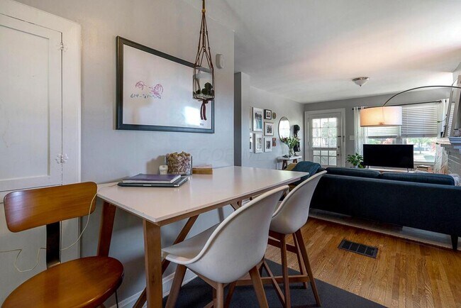 Building Photo - 1607 Elmwood Ave