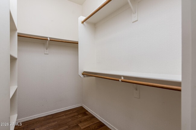 Building Photo - 11851 W Washington St