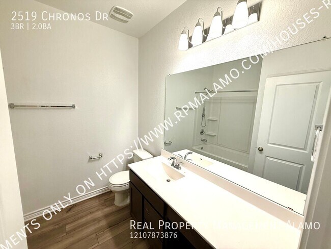Building Photo - 2519 Chronos Dr