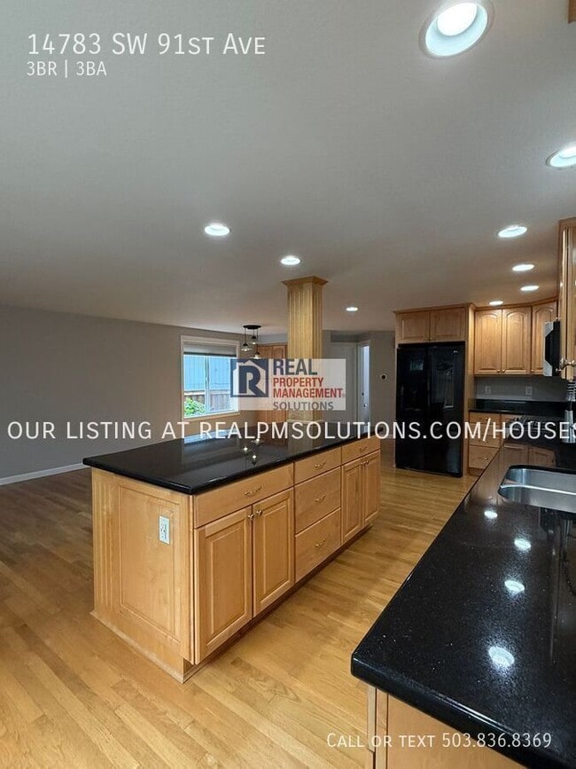 Building Photo - 14783 SW 91st Ave