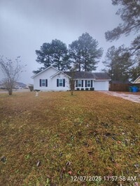 Building Photo - 323 Aubrey Ave