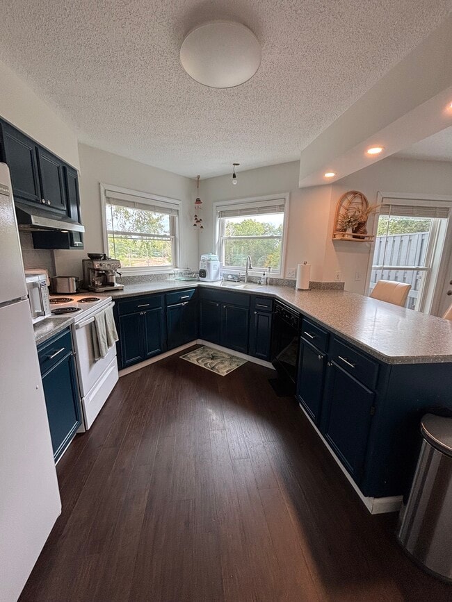 Building Photo - 713 Bent Tree Dr