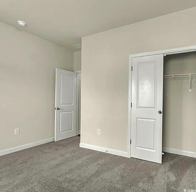 Building Photo - 1871 Villena Dr