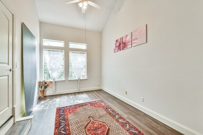 Building Photo - 4736 Post Oak Timber Dr