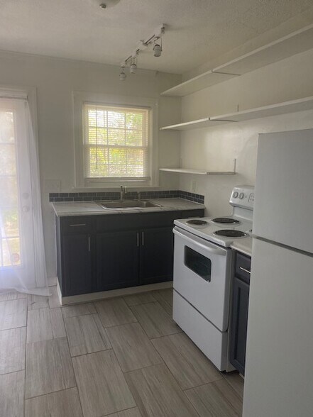 Building Photo - 595 South 7th Street