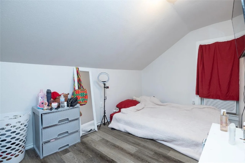 Building Photo - 2317 Gilford St