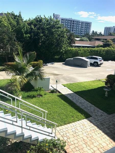 Building Photo - 3201 SE 12th St