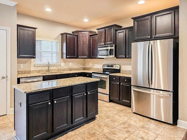Building Photo - 2263 Somerville Ct