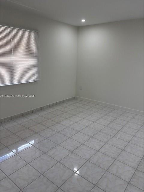 Building Photo - 2154 W 60th St