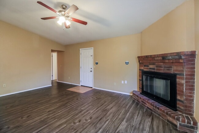 Building Photo - 12265 SW 12th St