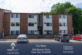 Building Photo - $1,095 | 2 Bedroom, 1 Bathroom Apartment | Cat Friendly* | Available for August 1st, 2026 Move In!