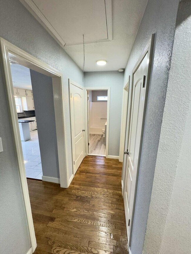 Building Photo - 4000 Austin Ave