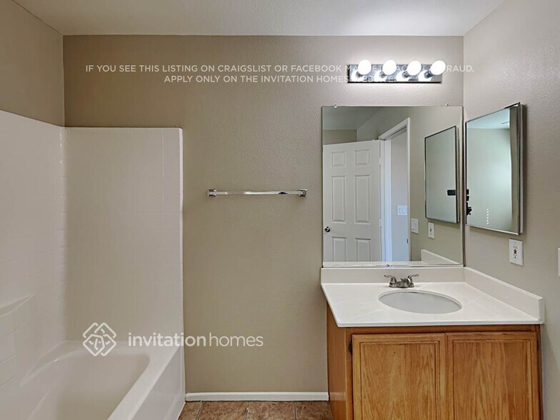 Building Photo - 11765 Bergamo Ct