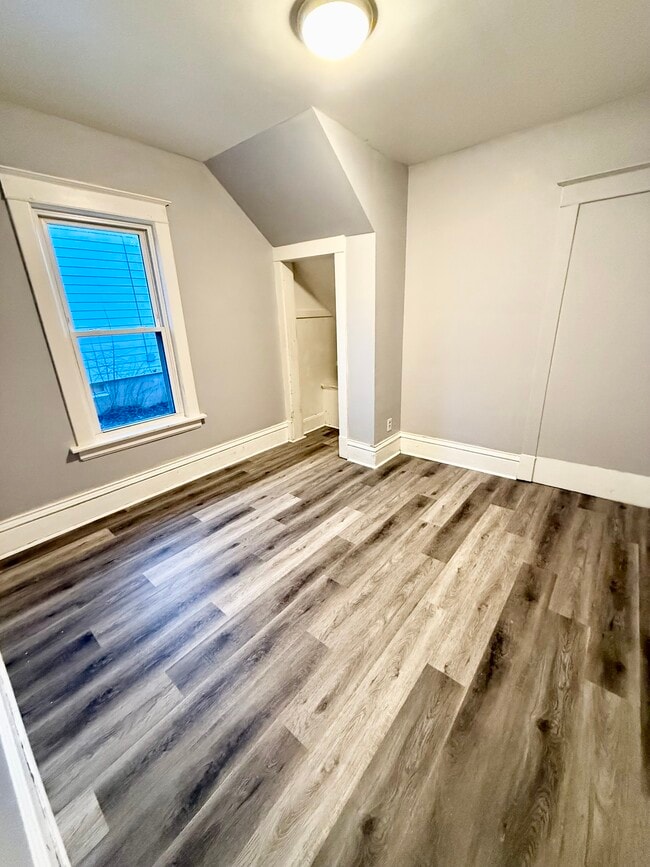 Building Photo - 1809 60th St