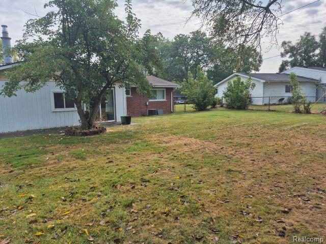 Building Photo - 41740 Aspen Dr