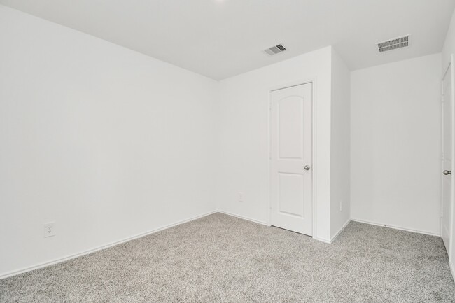 Building Photo - 5315 Castlebury Meadows Dr