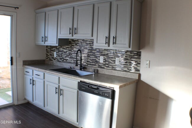 Building Photo - 4805 Ramon Vega