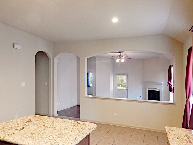 Building Photo - 24510 Avellino Ct