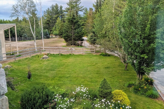 Building Photo - 66 Paquette Dr