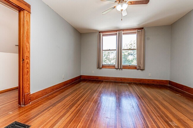 Building Photo - Please View 3D Virtual Walk-Through Before...