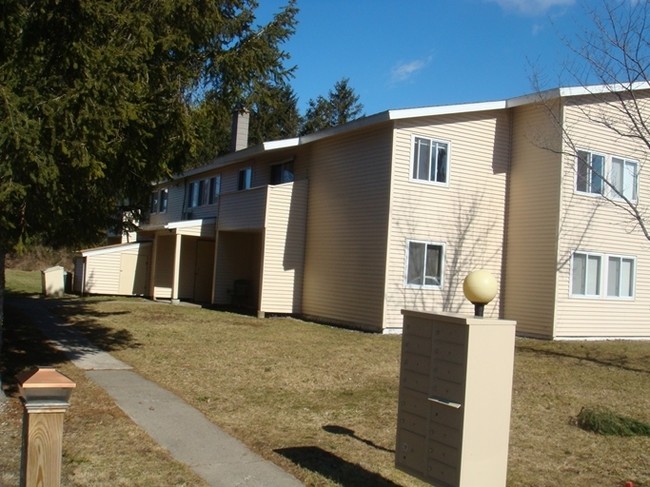 Building Photo - Bellewood Arms