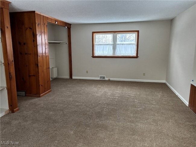 Building Photo - 703 Avondale St