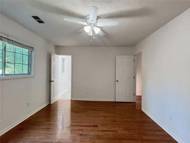 Building Photo - 2688 Shetland Ln