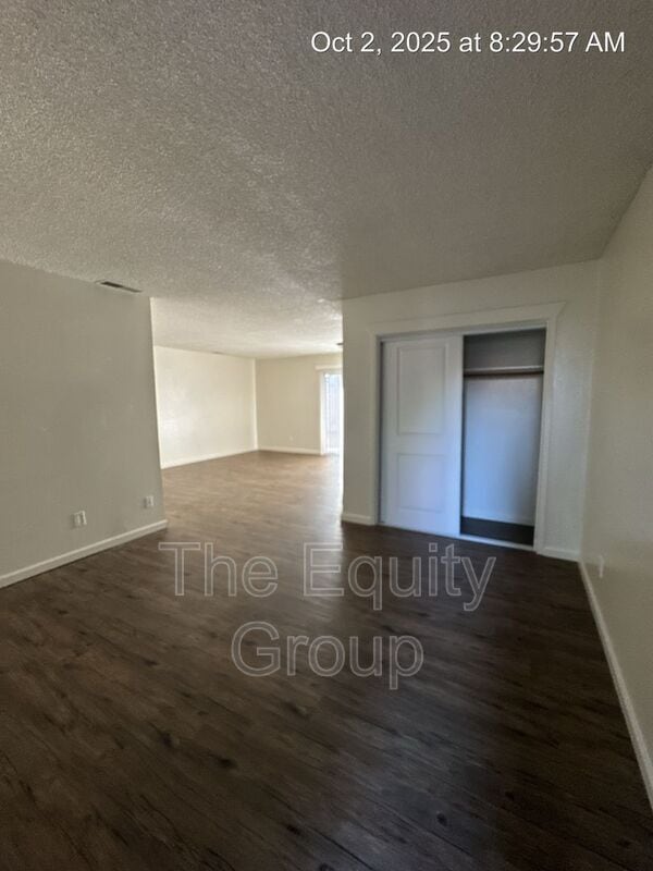 Building Photo - 3637 W Colonial Ave