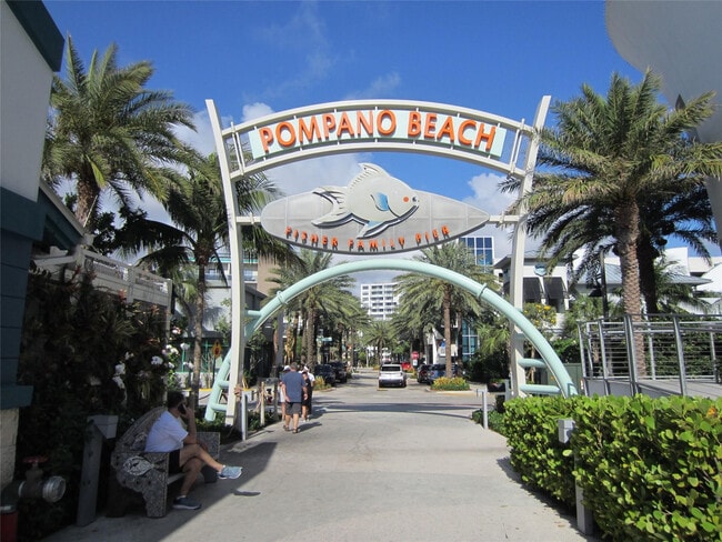 Building Photo - 1421 S Ocean Blvd