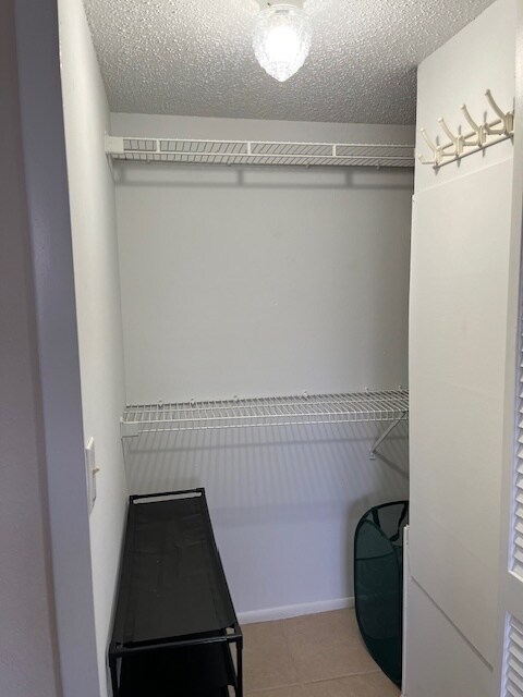 Walk in closet - 26485 Rampart Blvd