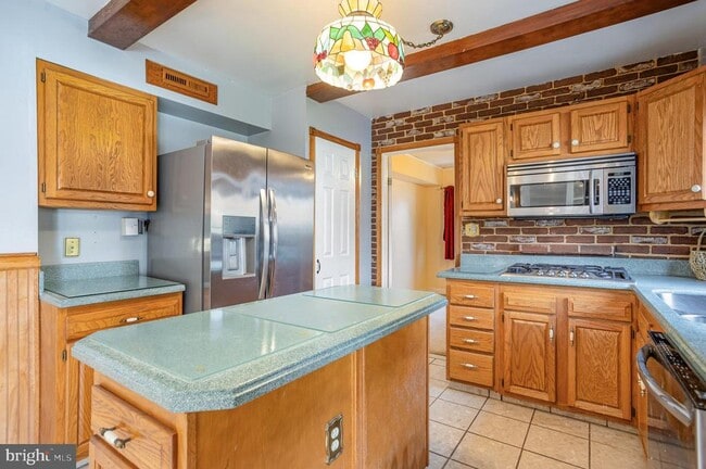 Building Photo - 417 Kemper Rd