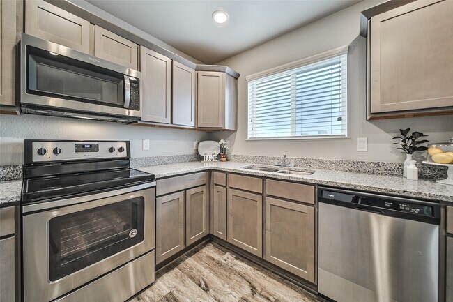 Primary Photo - 21155 Gosling Rd