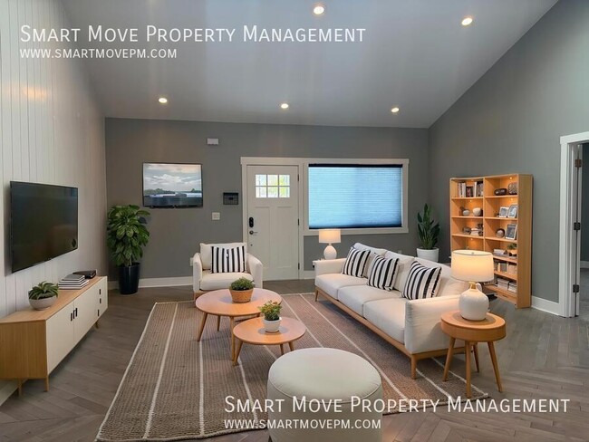 Building Photo - 2311 S Gekeler-