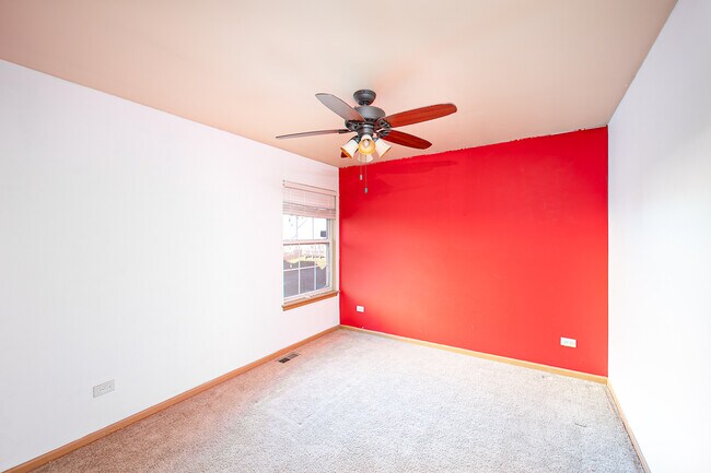 Building Photo - 511 Maggie Ln