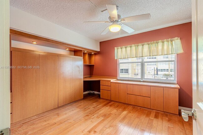 Building Photo - 121 Golden Isles Dr