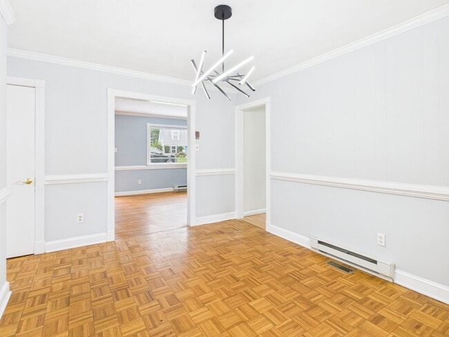Building Photo - 1109 Dinwiddie Ave