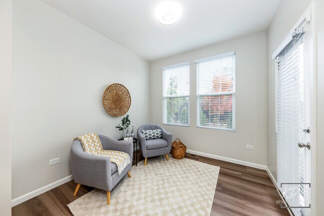 Building Photo - 2110 Weatherbee Ln